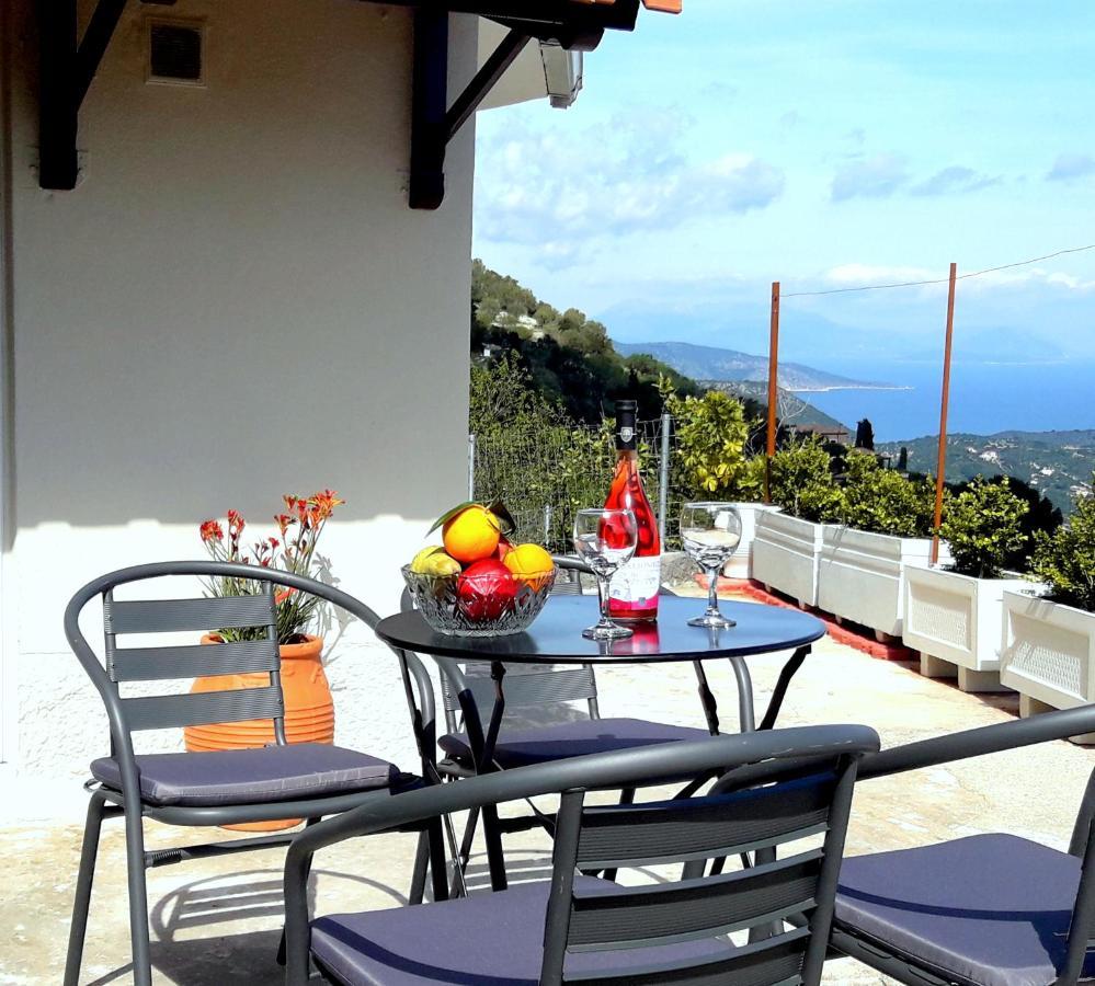Dioni House Holiday home *